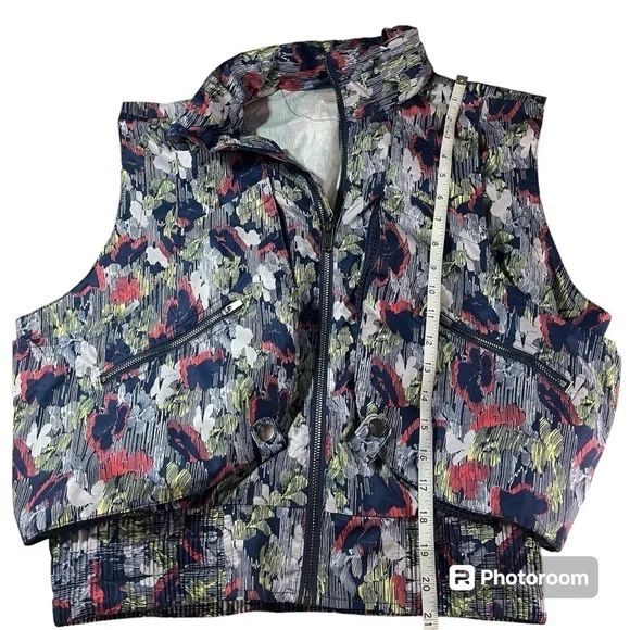 FP Movement by Free People Hooded Vest and Shorts Outfit, Size Small - Picture 9 of 15